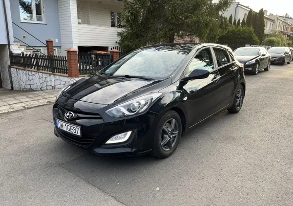 hyundai wałbrzych Hyundai I30 cena 21999 przebieg: 232000, rok produkcji 2012 z Wałbrzych